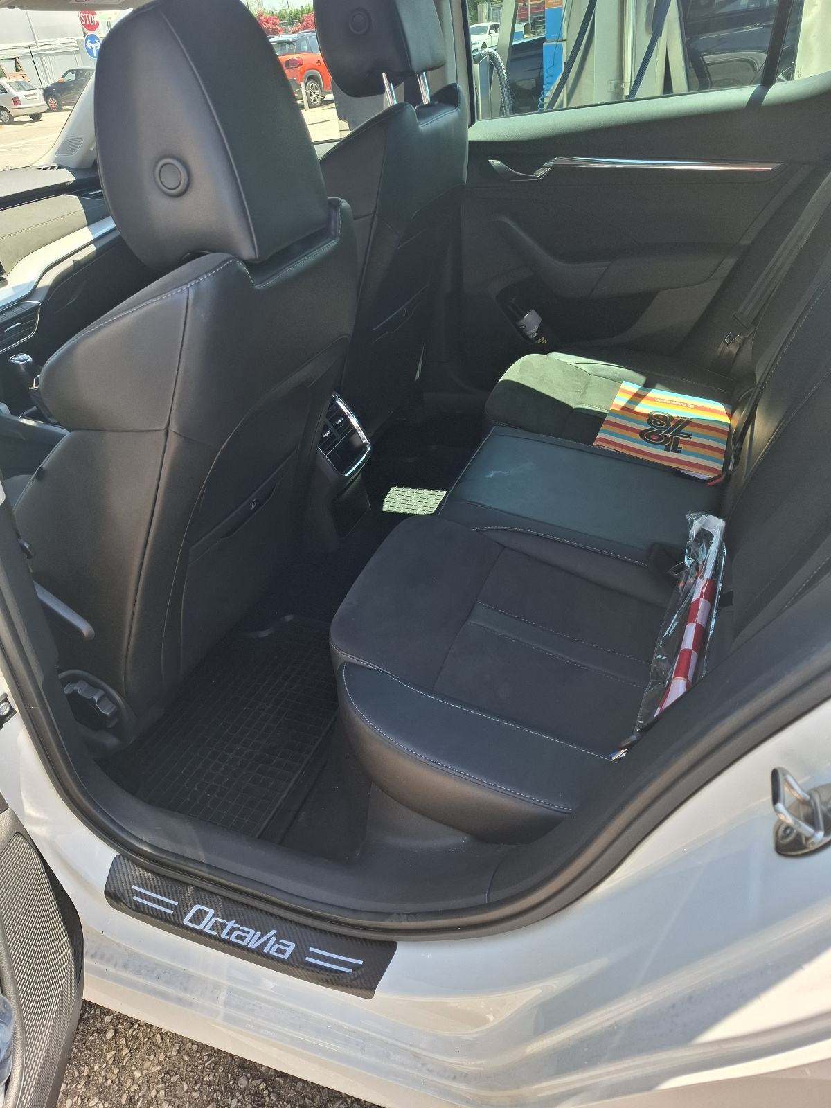 Škoda Octavia 2.0 tdi, fotografija 7