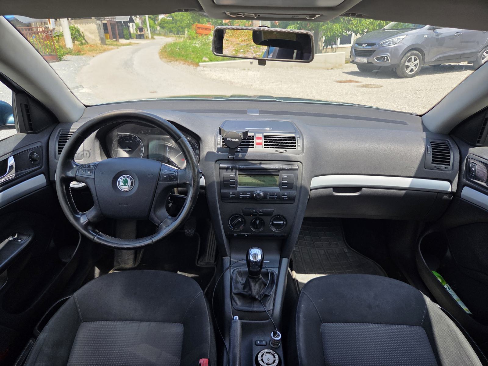 Škoda Octavia 2,0 TDI, fotografija 8