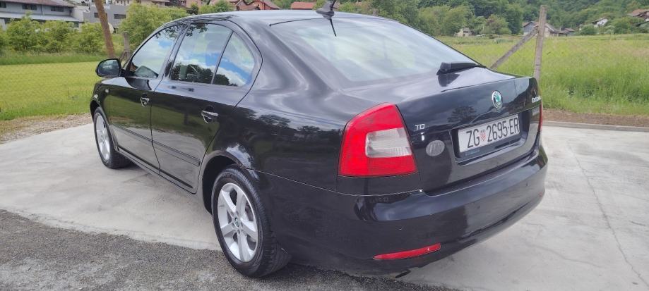 Škoda Octavia 2,0 TDI, fotografija 7