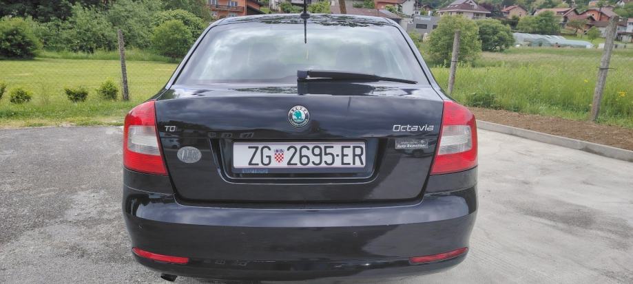 Škoda Octavia 2,0 TDI, fotografija 4