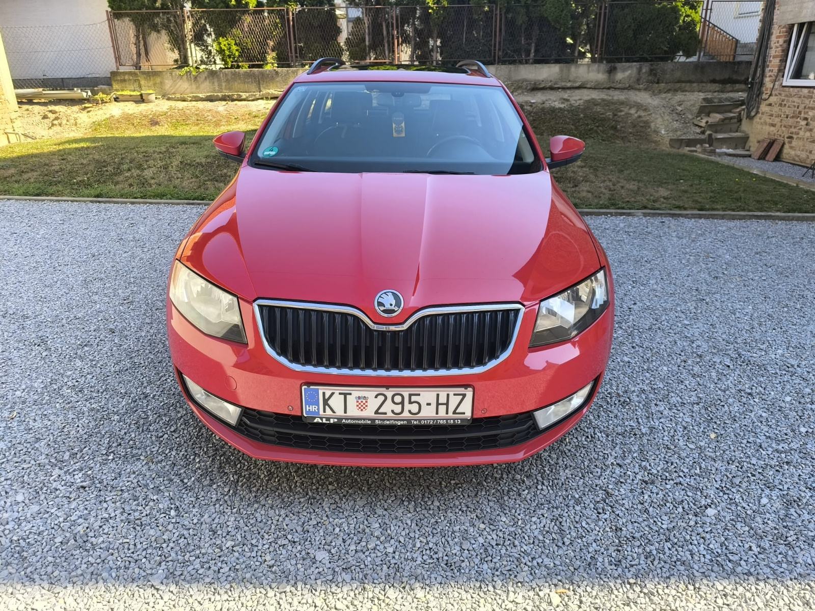 Škoda Octavia 2,0 TDI, fotografija 3