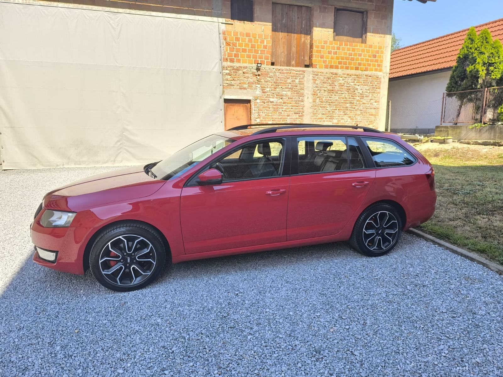 Škoda Octavia 2,0 TDI, fotografija 6