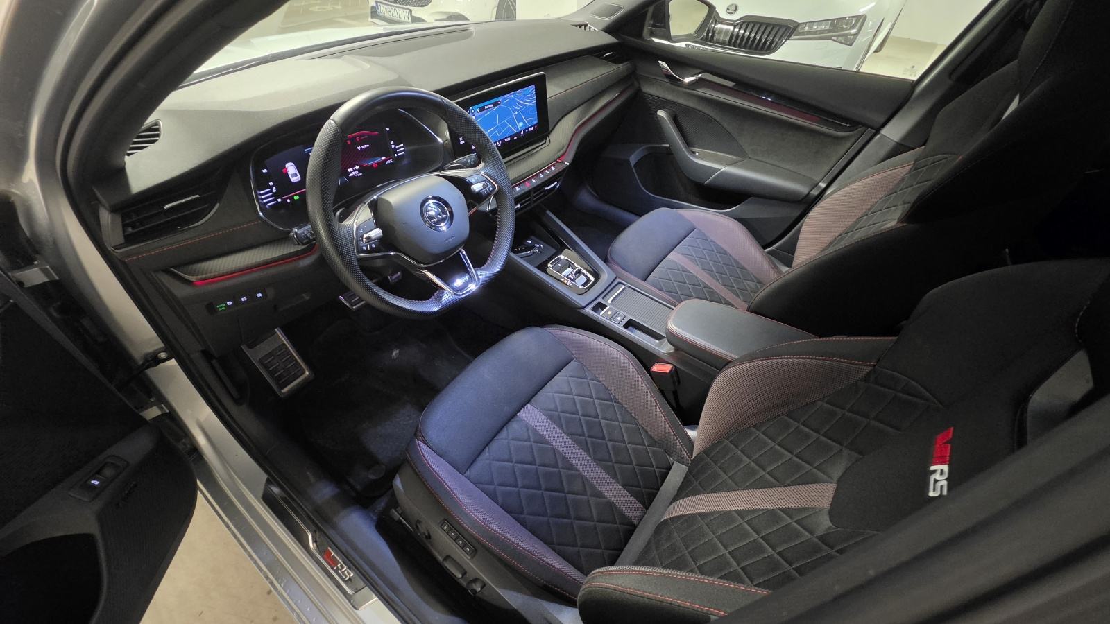 Škoda Octavia 2,0 TDI, fotografija 6