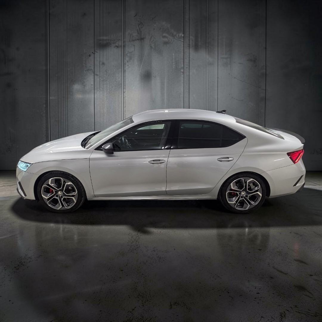 Škoda Octavia 2,0 TDI, fotografija 2