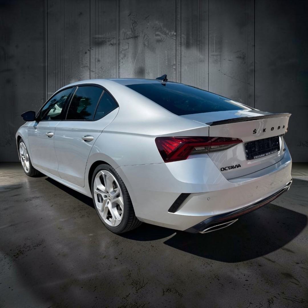 Škoda Octavia 2,0 TDI, fotografija 6