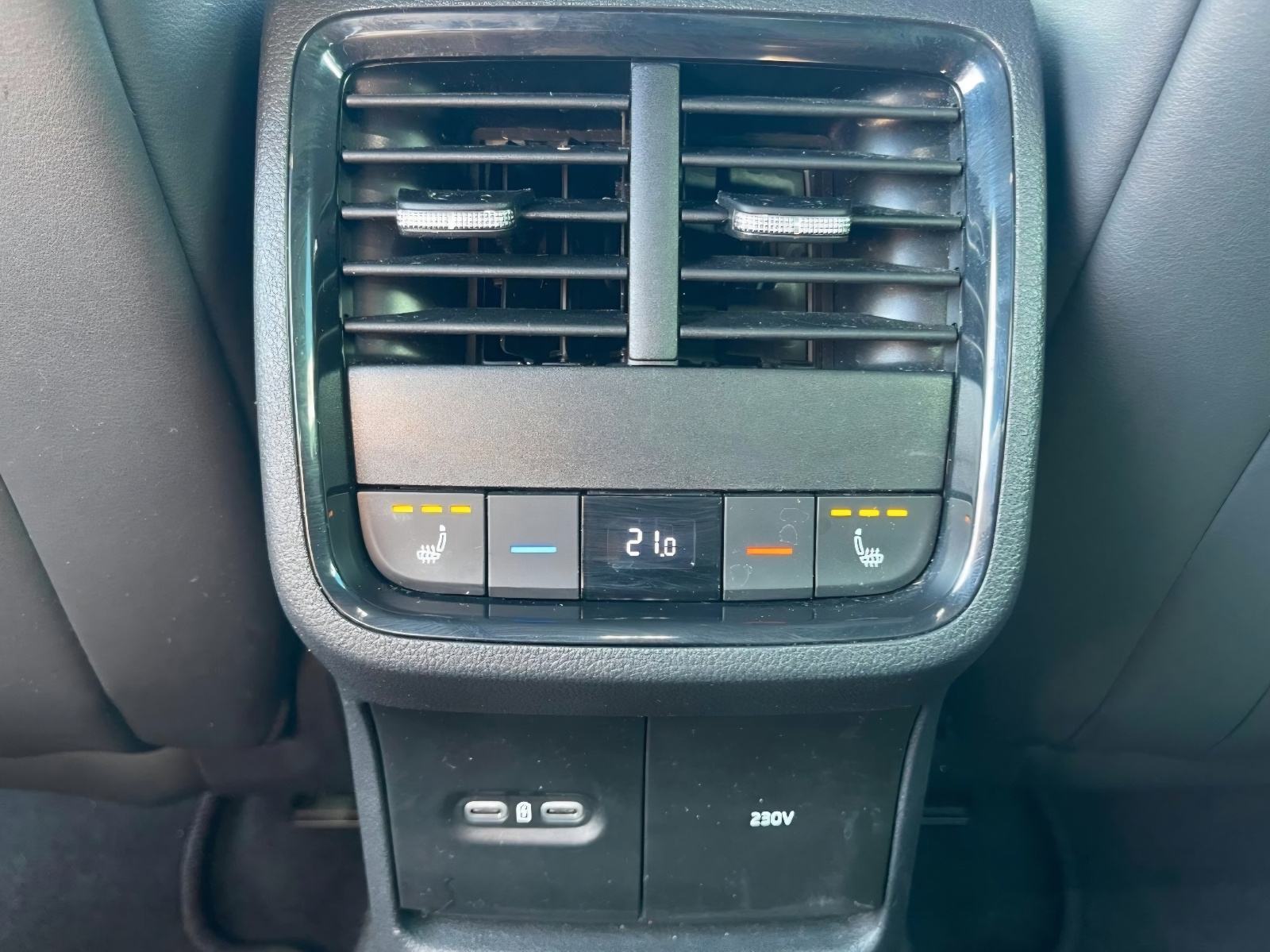 Škoda Octavia 2,0 TDI, fotografija 7