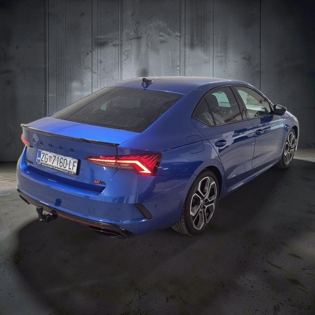 Škoda Octavia 2,0 TDI, fotografija 9
