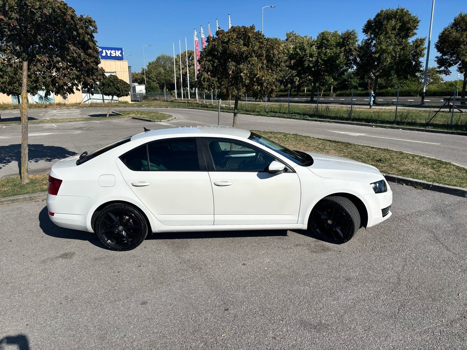 Škoda Octavia 2.0 TDI, fotografija 3