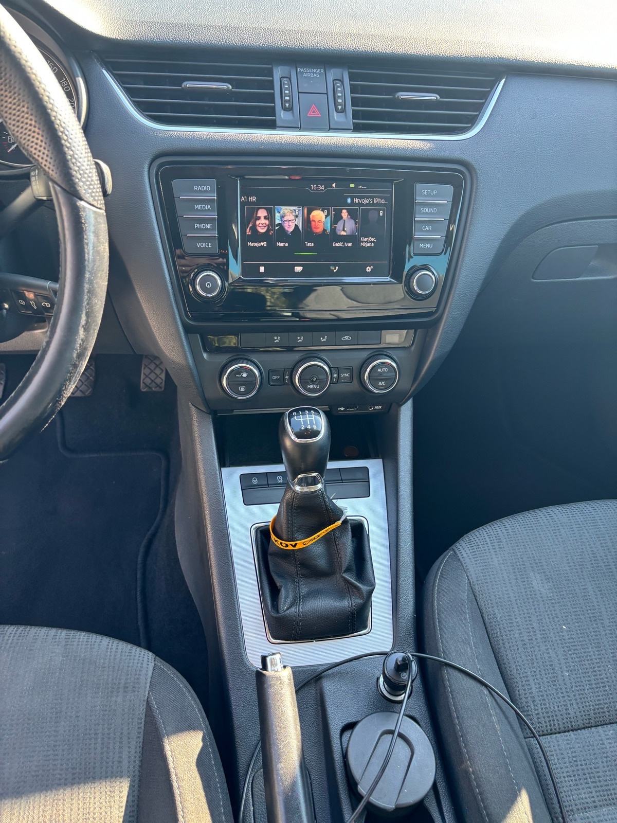 Škoda Octavia 2.0 TDI, fotografija 10