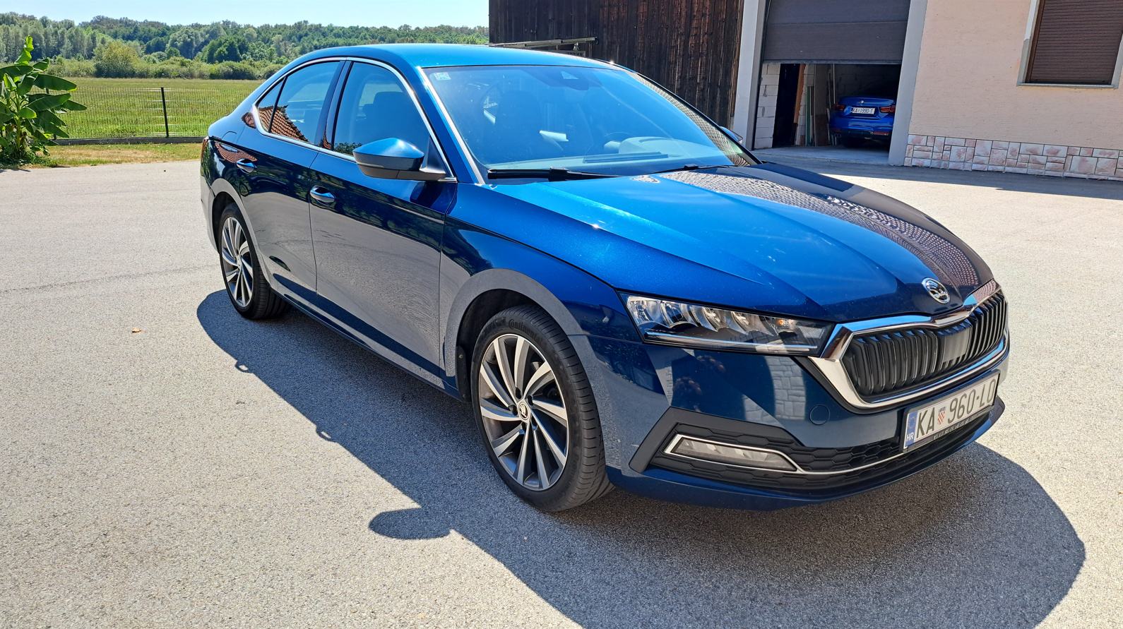 Škoda Octavia 2,0 TDI, fotografija 1