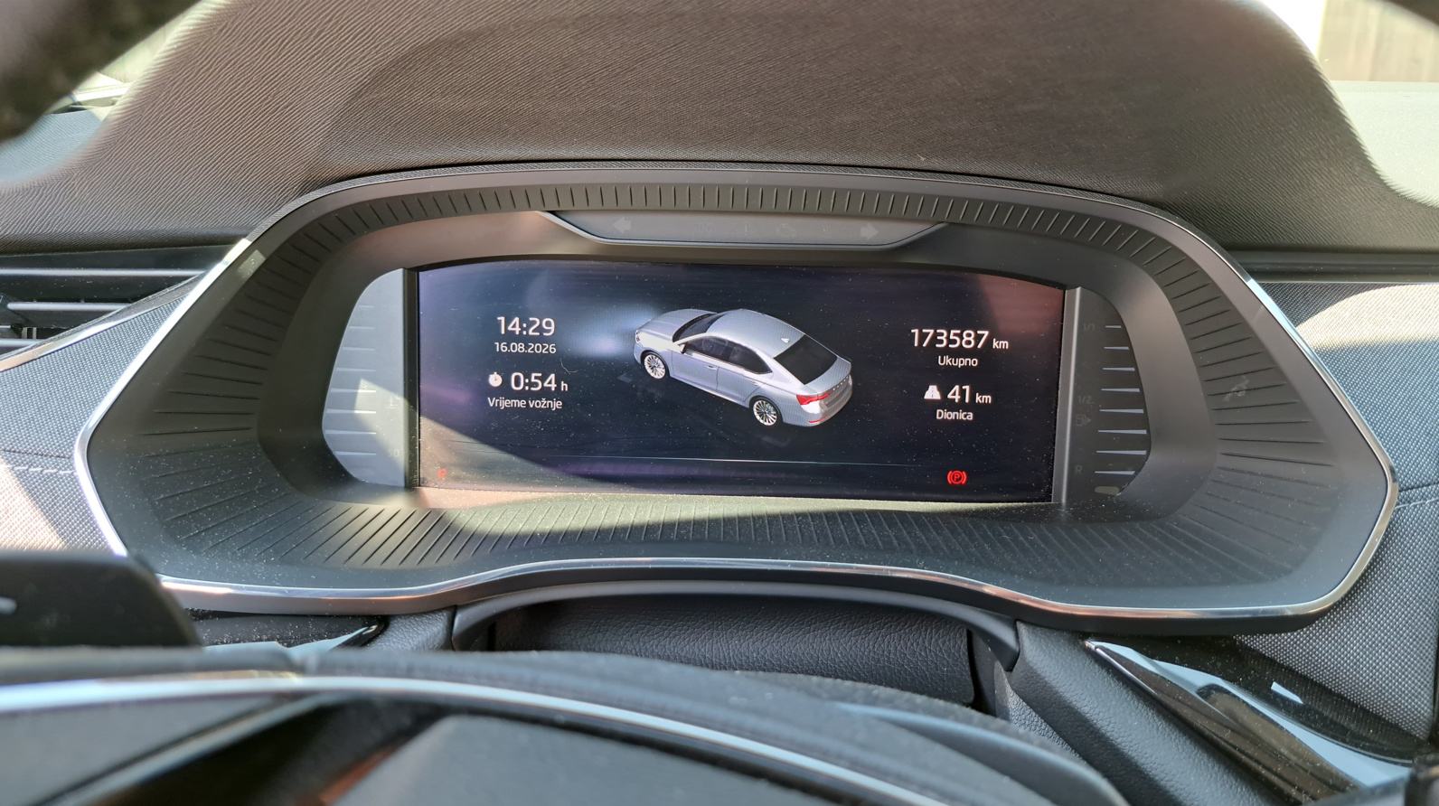 Škoda Octavia 2,0 TDI, fotografija 12