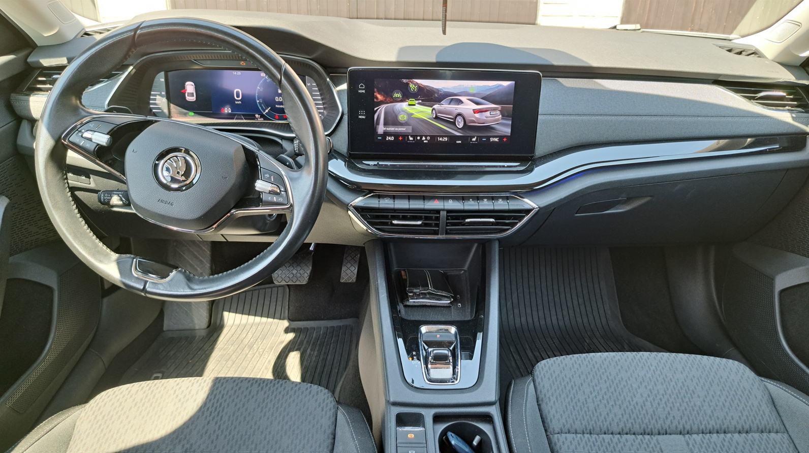 Škoda Octavia 2,0 TDI, fotografija 11