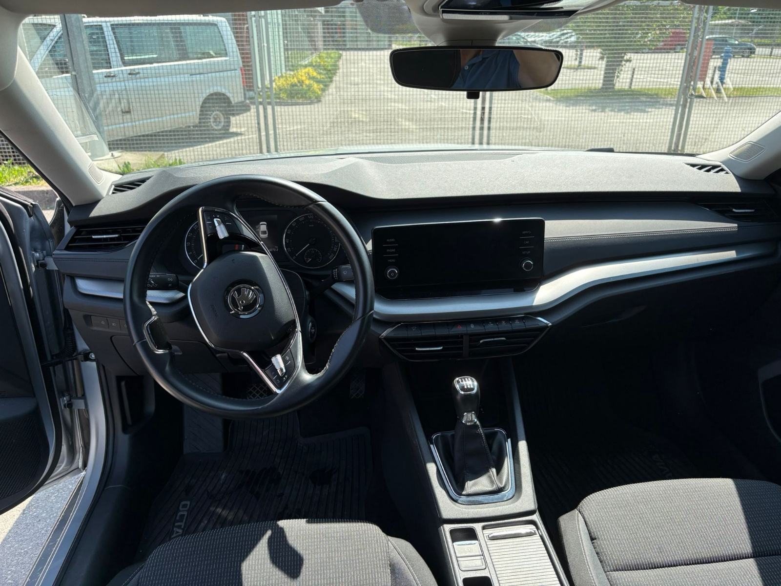 Škoda Octavia 2,0 TDI, fotografija 7