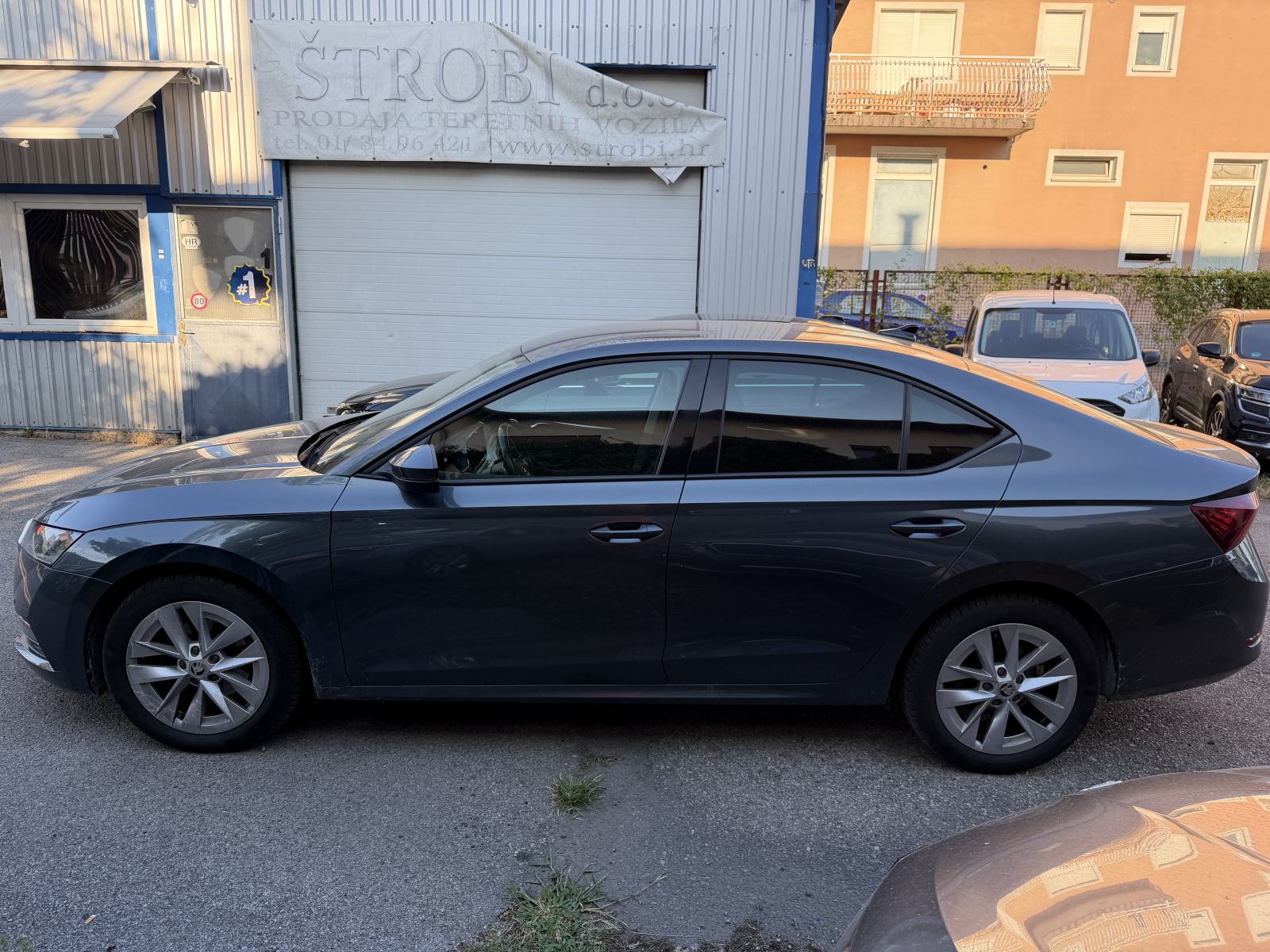 Škoda Octavia 2,0 TDI STYLE DSG 150 KS NIJE UVOZ REG.05/27, fotografija 14
