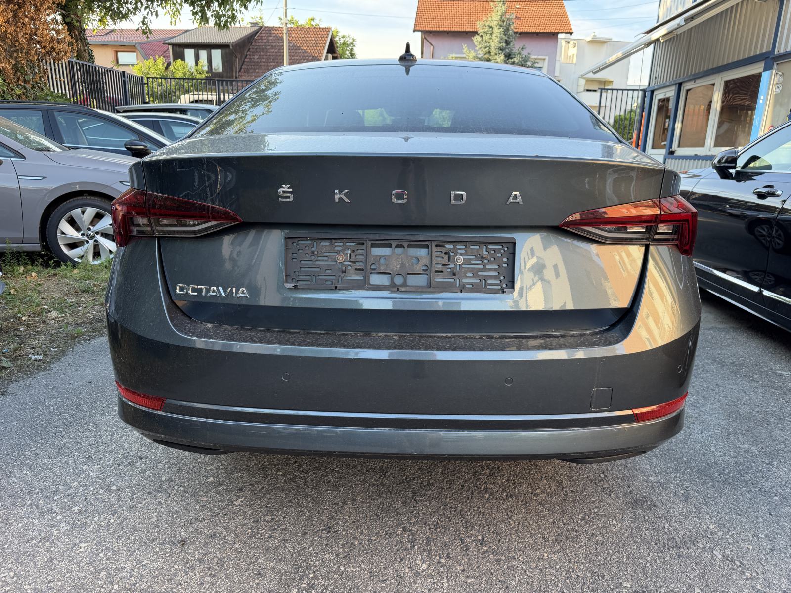 Škoda Octavia 2,0 TDI STYLE DSG 150 KS NIJE UVOZ REG.05/27, fotografija 19