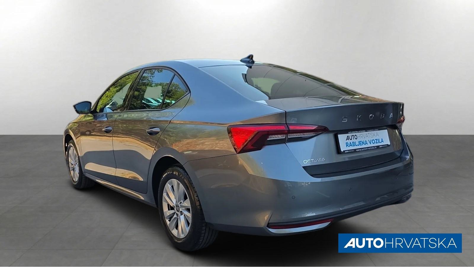 ŠKODA OCTAVIA 2.0 TDI STYLE DSG - TVORNIČKO JAMSTVO, 28.490,00 €, fotografija 7