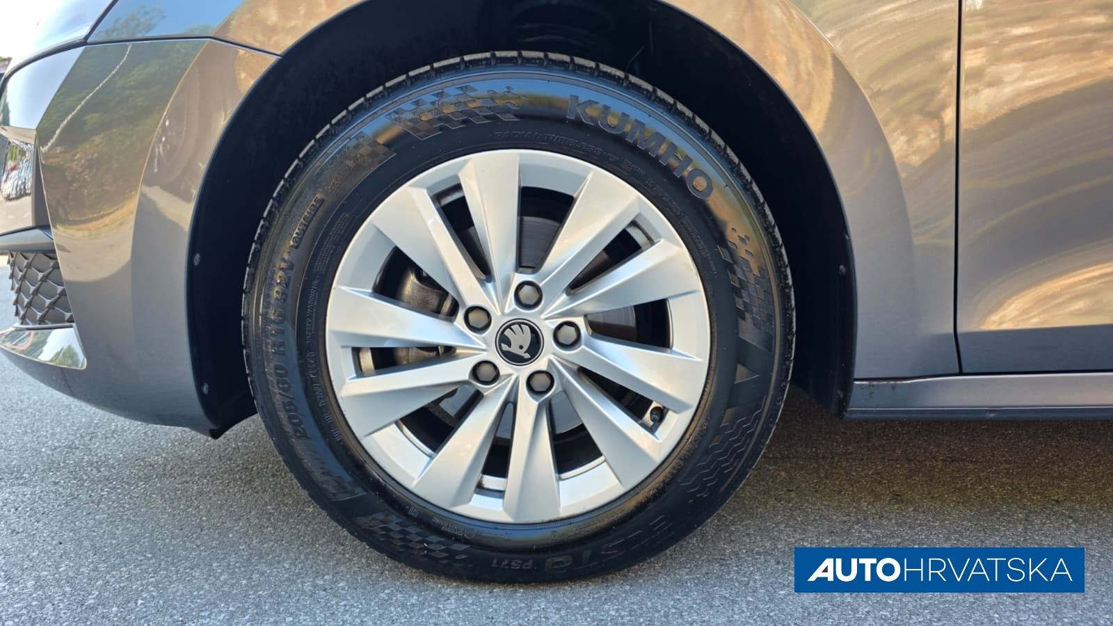 ŠKODA OCTAVIA 2.0 TDI STYLE DSG - TVORNIČKO JAMSTVO, 28.490,00 €, fotografija 9