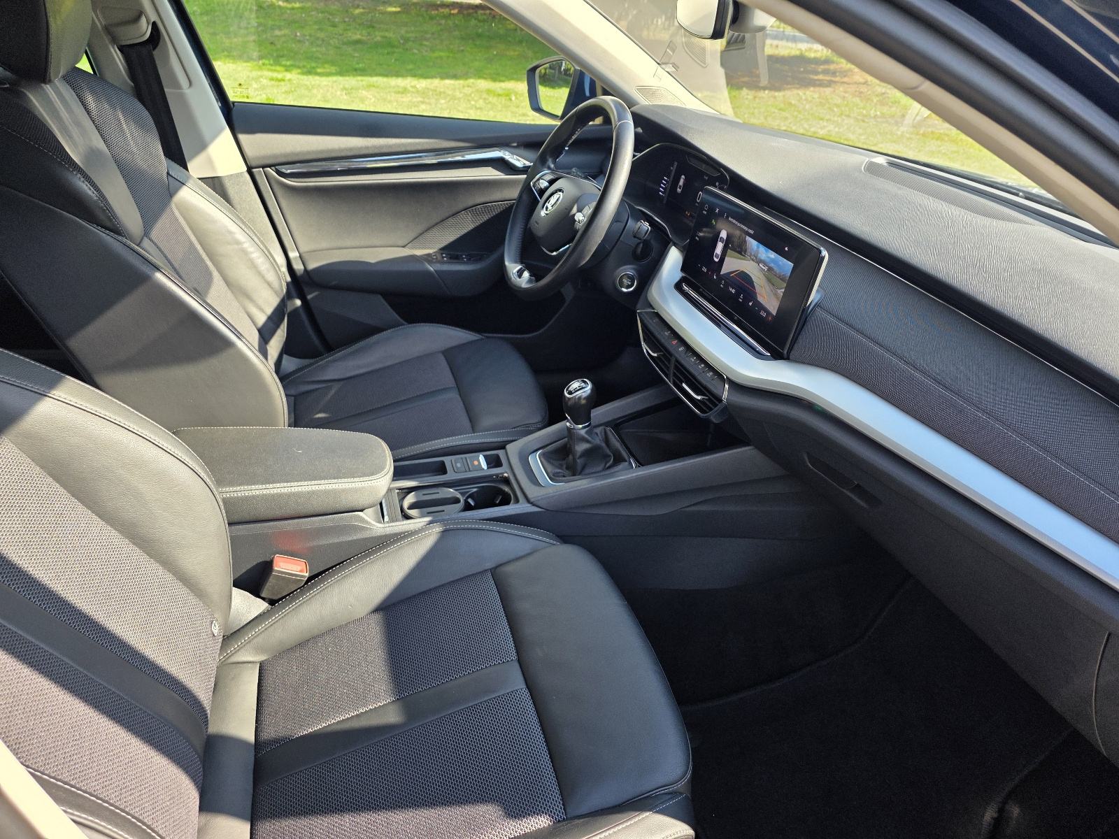 Škoda Octavia 2,0 TDI Style,led,navi,2xpdc,leasing RATA VEC OD 220E, fotografija 6
