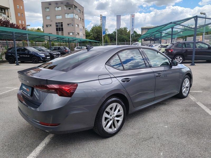 Škoda Octavia 2,0 TDI Style, fotografija 3