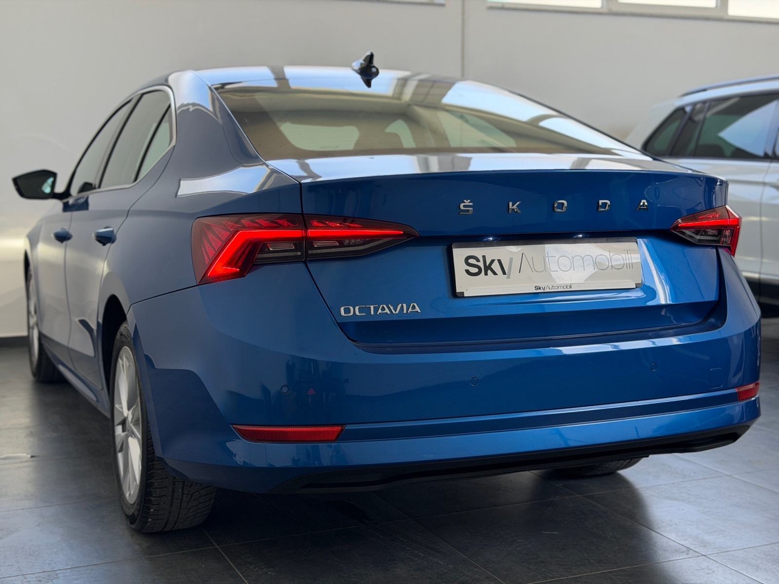 Škoda Octavia 2,0 TDI STYLE, VIRTUAL, LED, JAMSTVO, LEASING BEZ UČEŠĆA, fotografija 5