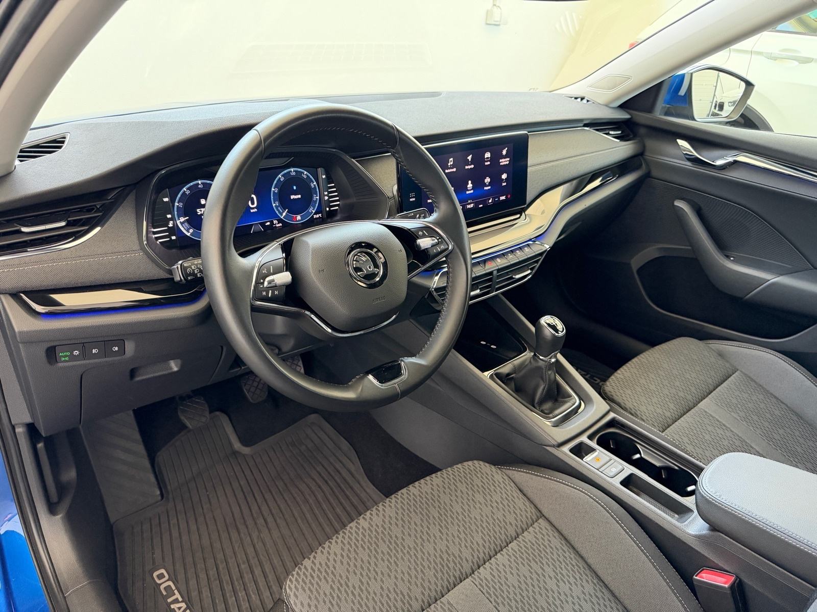 Škoda Octavia 2,0 TDI STYLE, VIRTUAL, LED, JAMSTVO, LEASING BEZ UČEŠĆA, fotografija 9