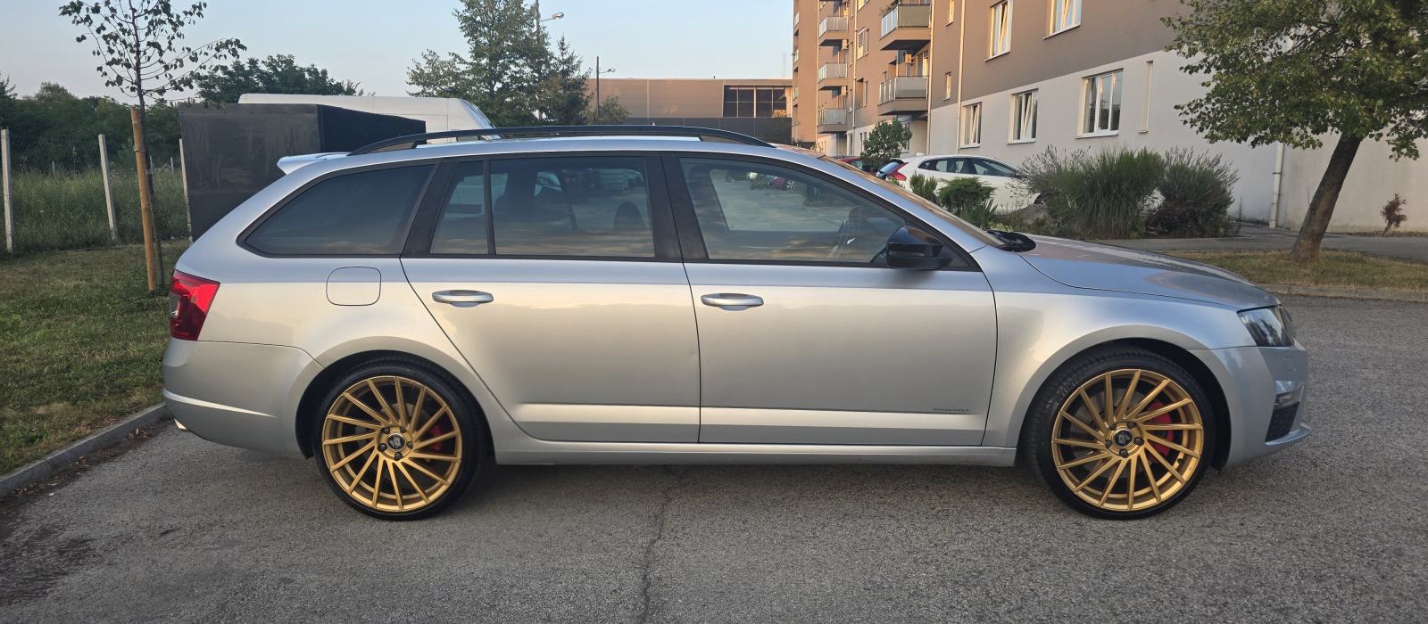 Škoda Octavia 2,0 TDI VRS DSG reg. do 07/27, Super stanje, fotografija 12
