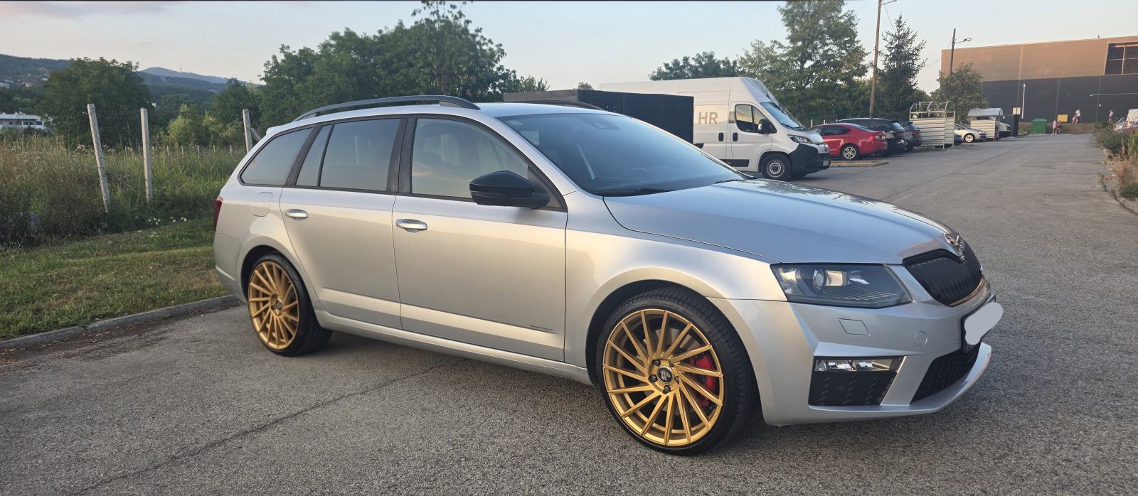 Škoda Octavia 2,0 TDI VRS DSG reg. do 07/27, Super stanje, fotografija 11