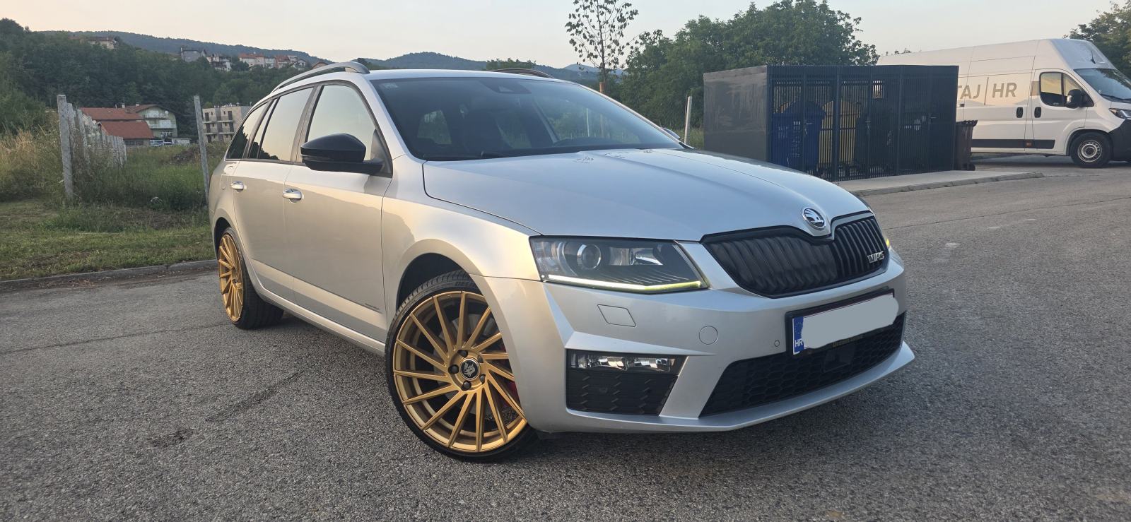 Škoda Octavia 2,0 TDI VRS DSG reg. do 07/27, Super stanje, fotografija 10