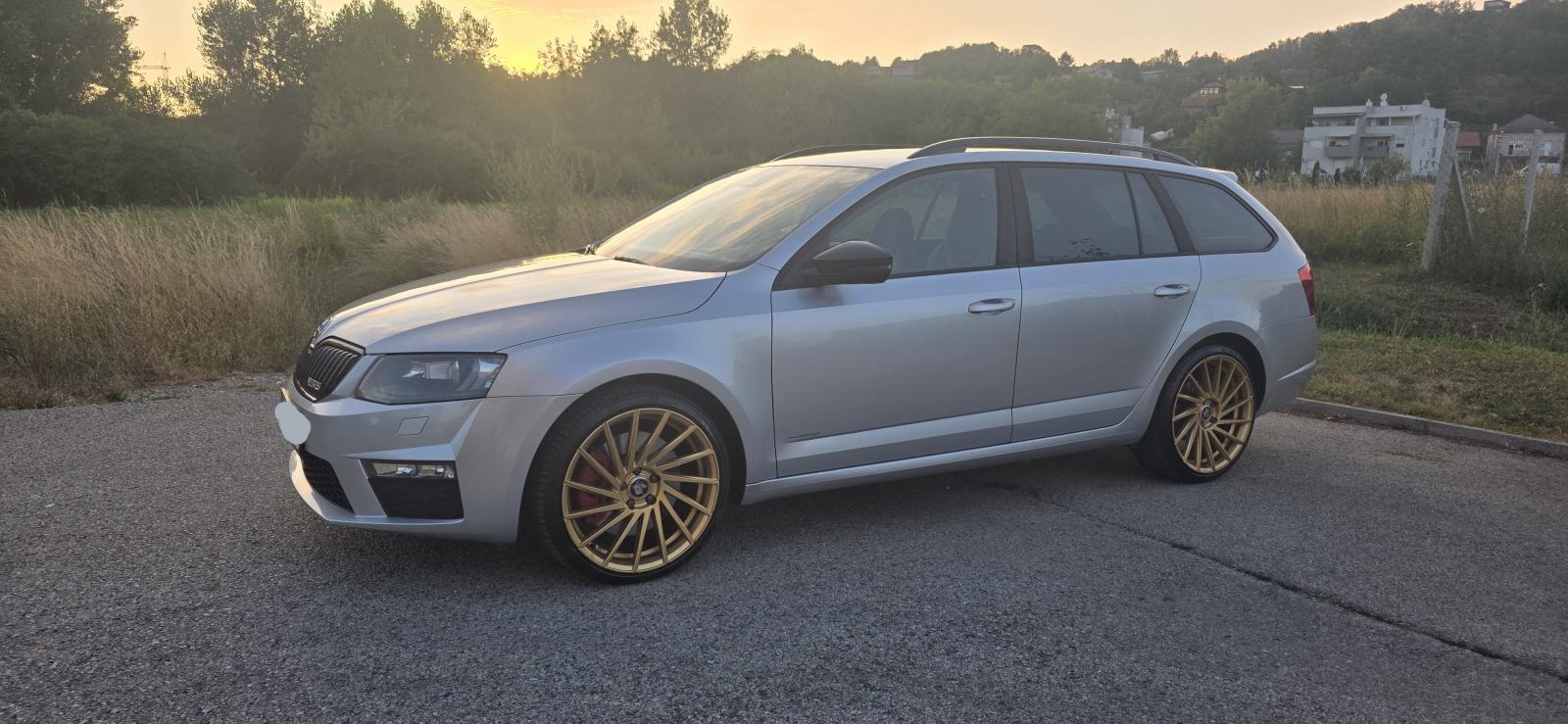 Škoda Octavia 2,0 TDI VRS DSG reg. do 07/27, Super stanje, fotografija 5