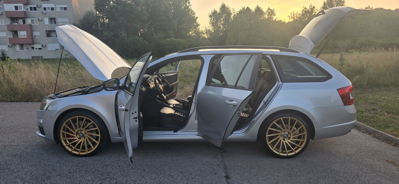 Škoda Octavia 2,0 TDI VRS DSG reg. do 07/27, Super stanje, fotografija 20