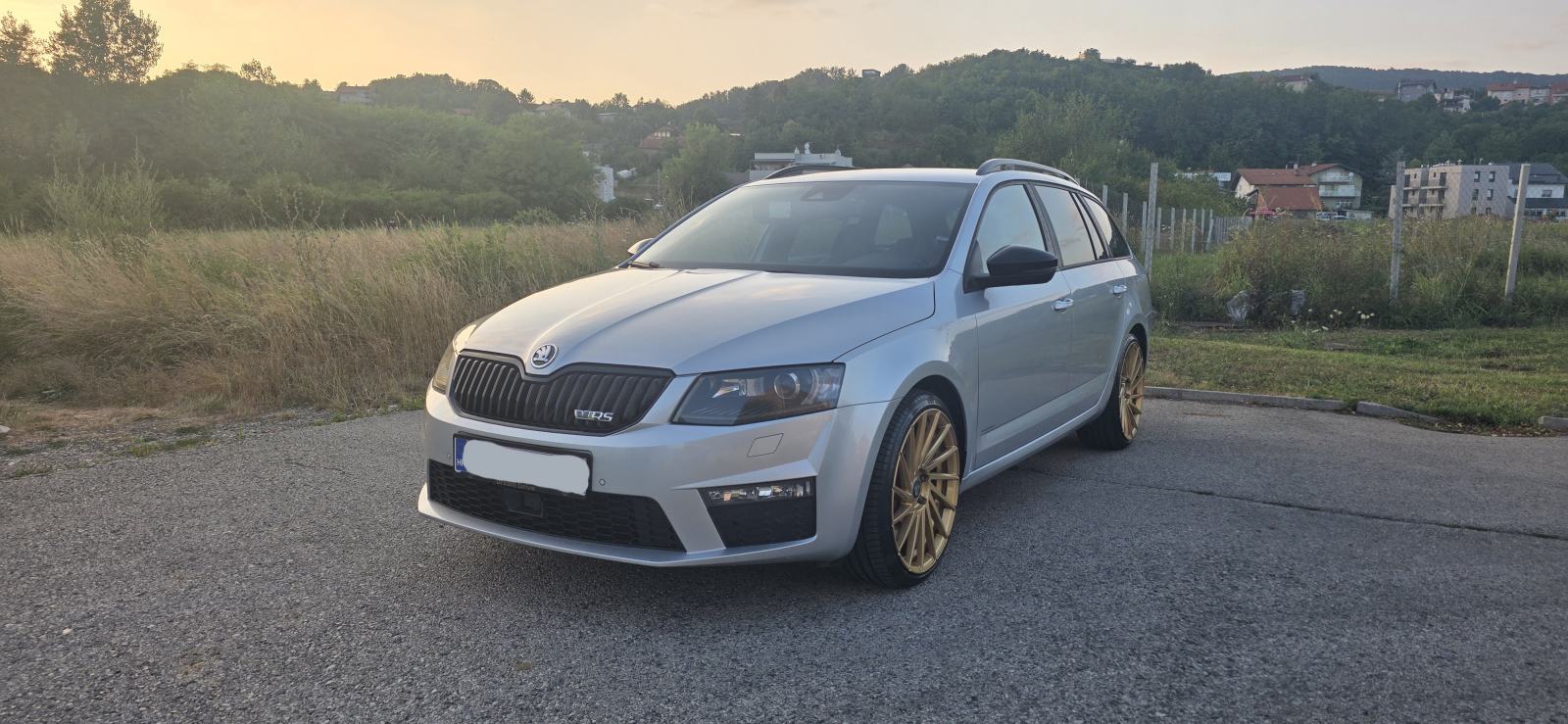 Škoda Octavia 2,0 TDI VRS DSG reg. do 07/27, Super stanje, fotografija 6