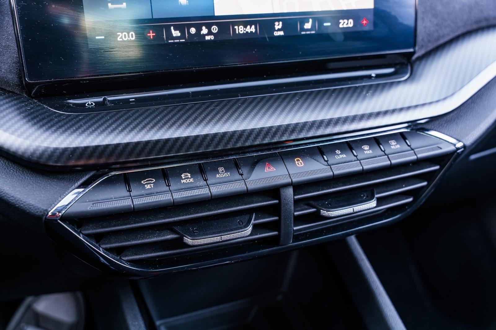 Škoda Octavia VRS 2,0 TSI automatik, fotografija 15