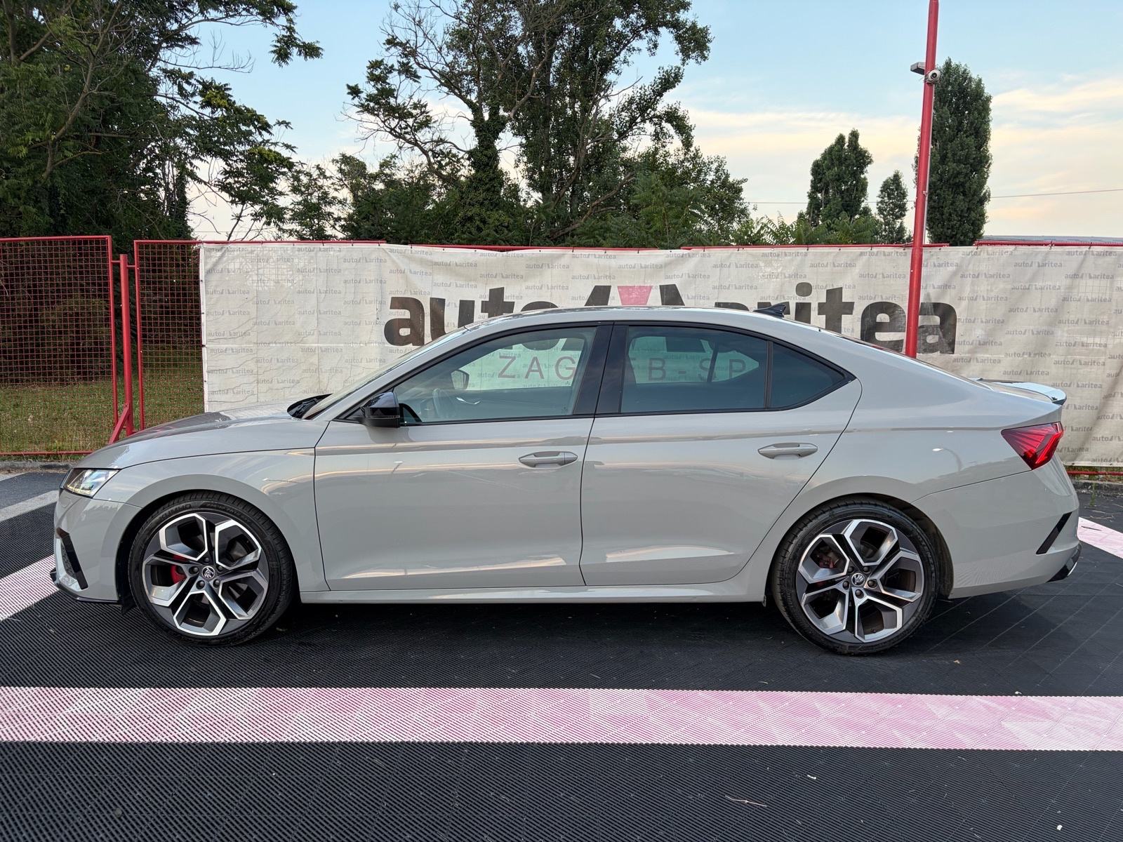 Škoda Octavia 2.0 VRS TDI DSG•Crystal•Virtual•Kamera•Keyless GO•19", fotografija 3