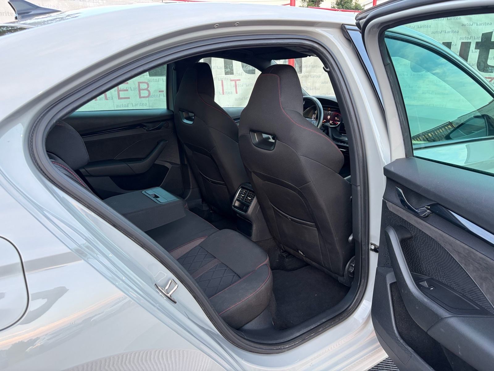 Škoda Octavia 2.0 VRS TDI DSG•Crystal•Virtual•Kamera•Keyless GO•19", fotografija 12