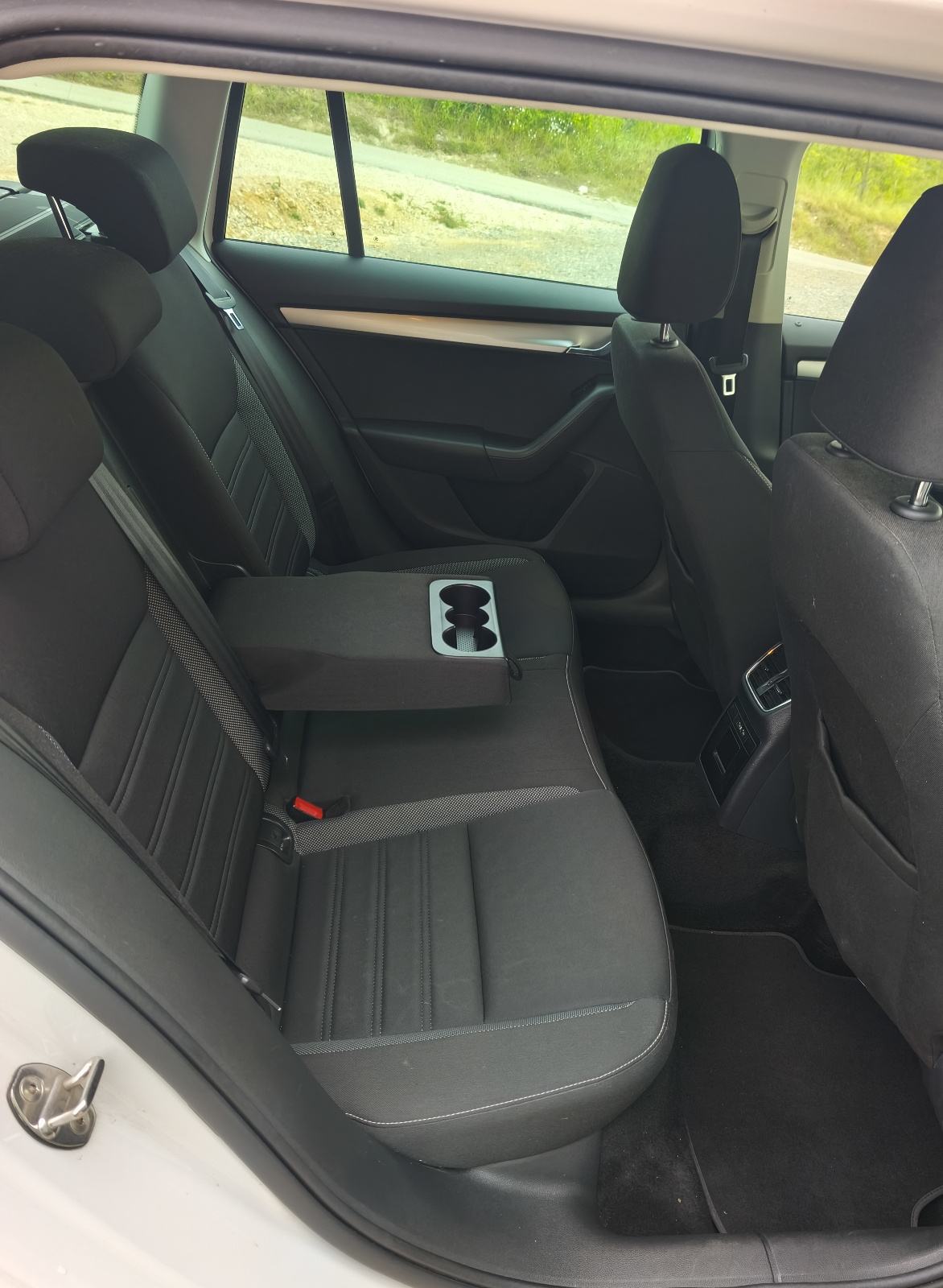 Škoda Octavia 2.0TDi DSG, 2020god, 160 tkm, fotografija 17