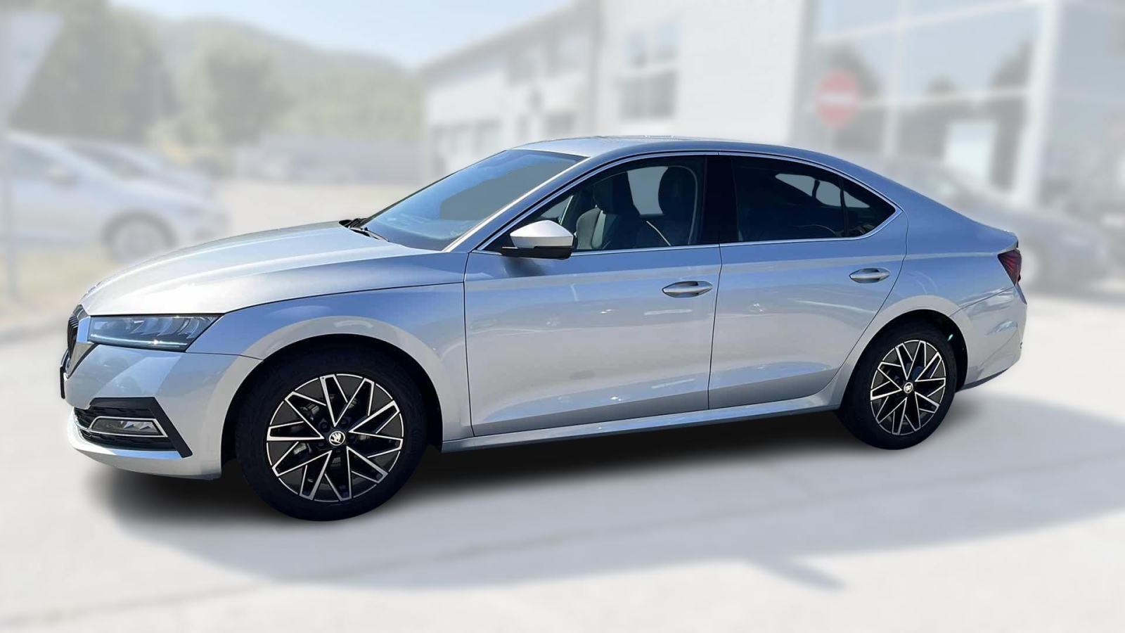 SKODA OCTAVIA 2023 • PREMIUM jamstvo • AutoZubak Rabljena, fotografija 4