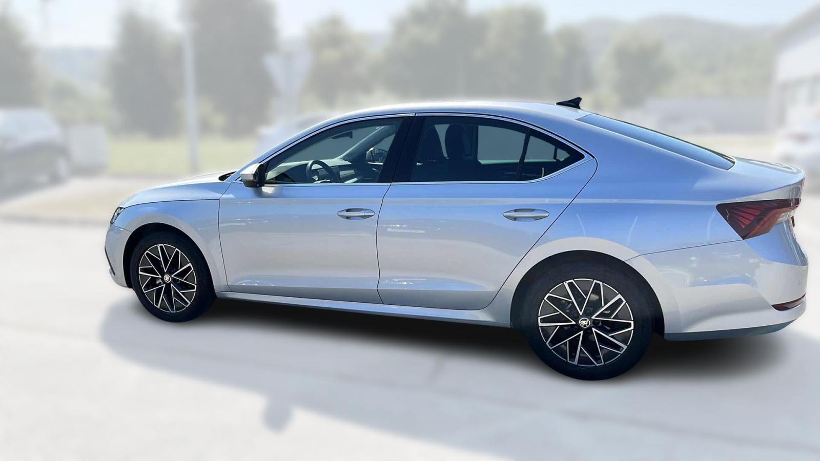 SKODA OCTAVIA 2023 • PREMIUM jamstvo • AutoZubak Rabljena, fotografija 6