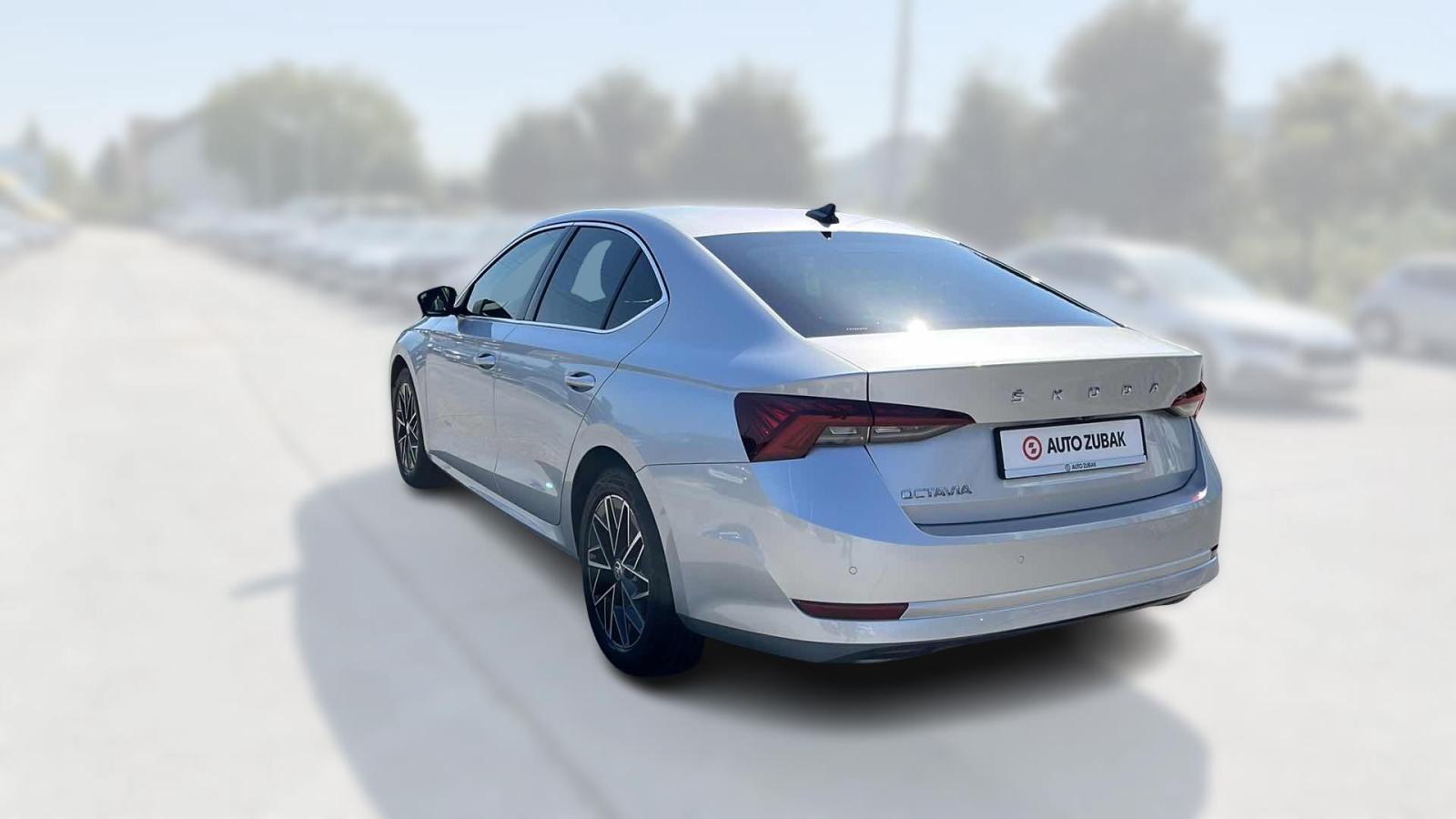 SKODA OCTAVIA 2023 • PREMIUM jamstvo • AutoZubak Rabljena, fotografija 8