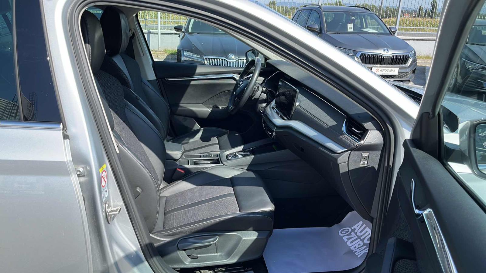 SKODA OCTAVIA 2023 • PREMIUM jamstvo • AutoZubak Rabljena, fotografija 9
