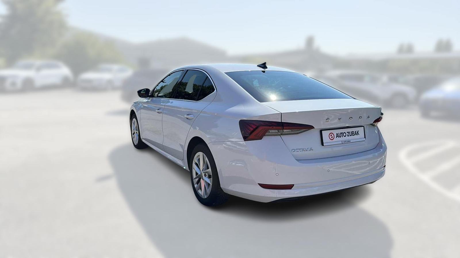 SKODA OCTAVIA 2024 • PREMIUM jamstvo • AutoZubak Rabljena, fotografija 8