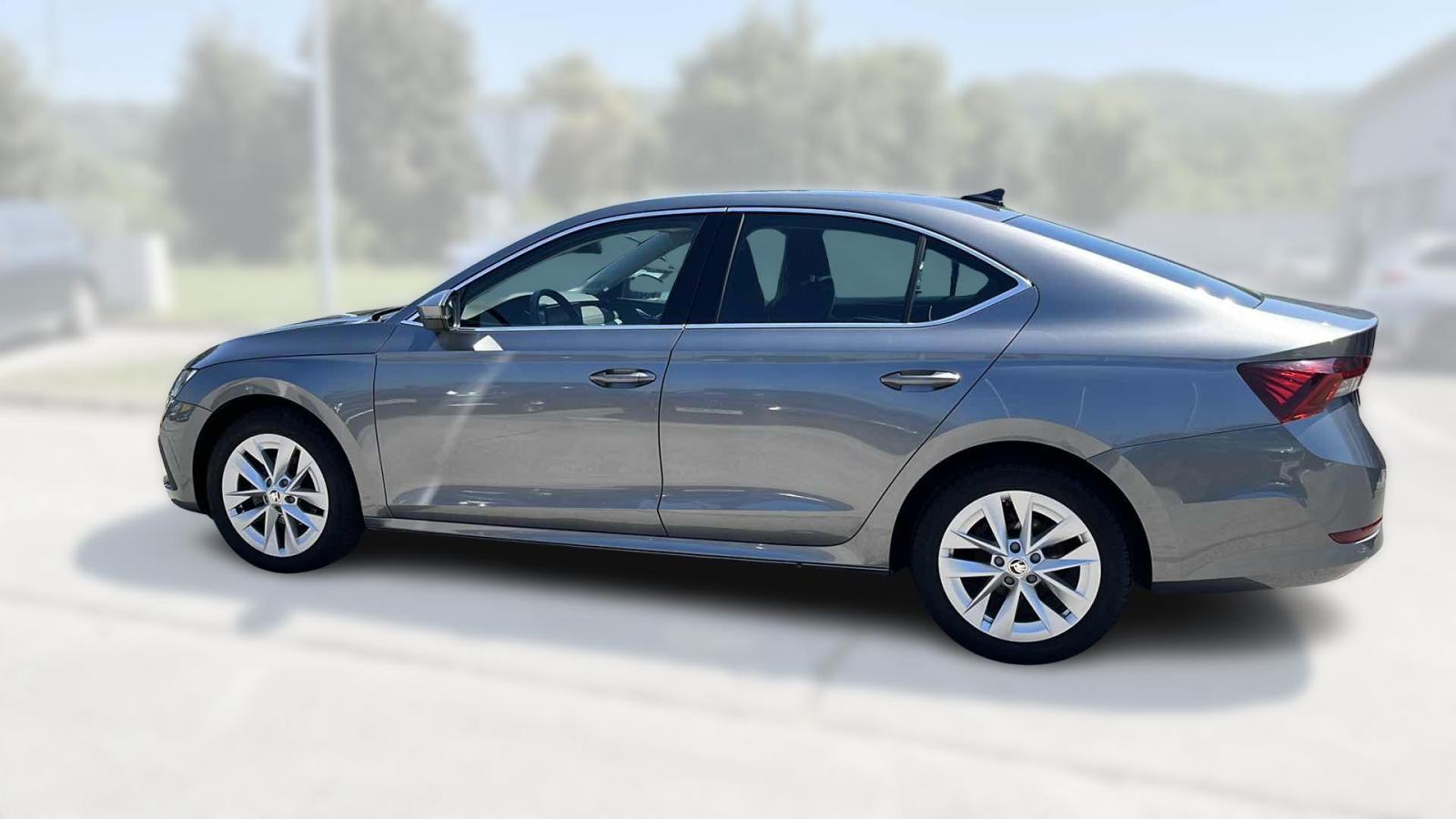 SKODA OCTAVIA 2024 • PREMIUM jamstvo • AutoZubak Rabljena, fotografija 6