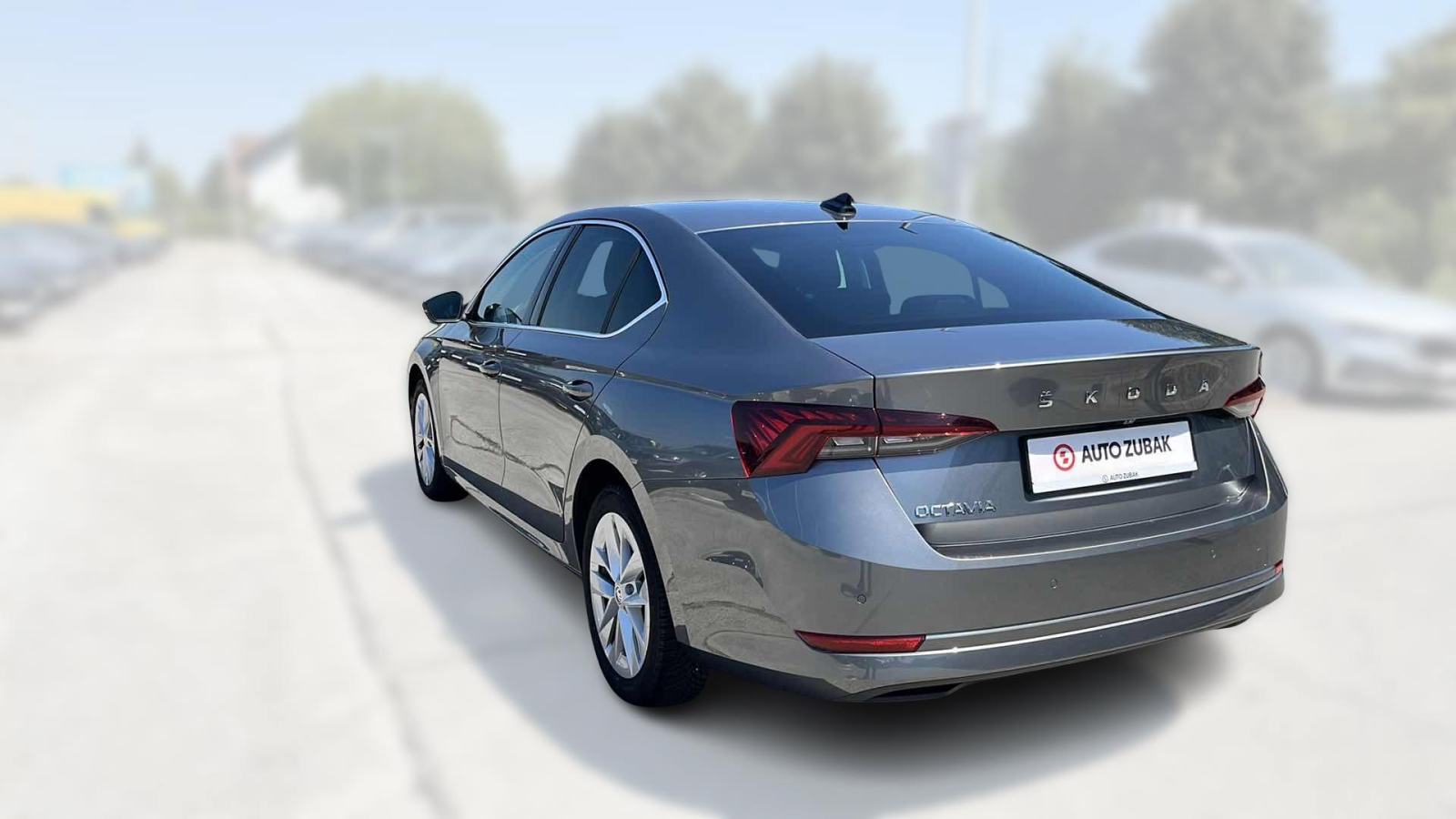 SKODA OCTAVIA 2024 • PREMIUM jamstvo • AutoZubak Rabljena, fotografija 8