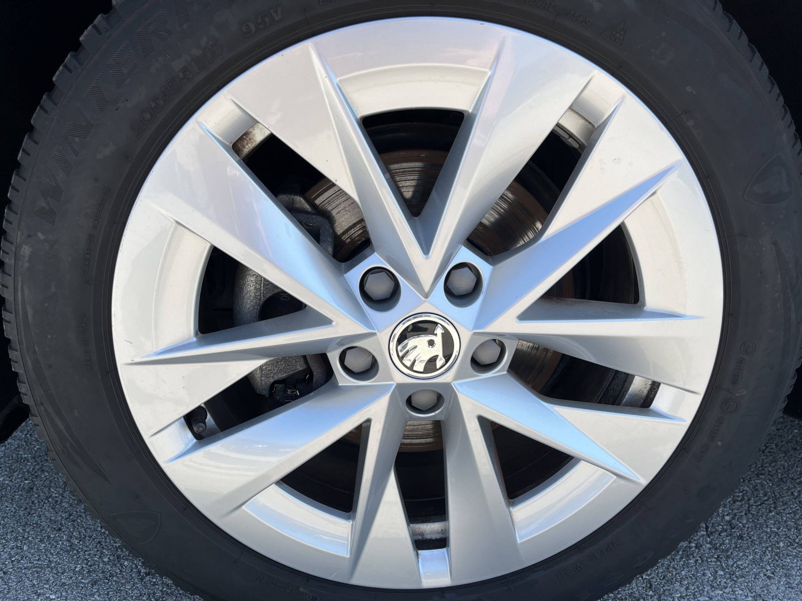 SKODA OCTAVIA 2024 • PREMIUM jamstvo • AutoZubak Rabljena, fotografija 16
