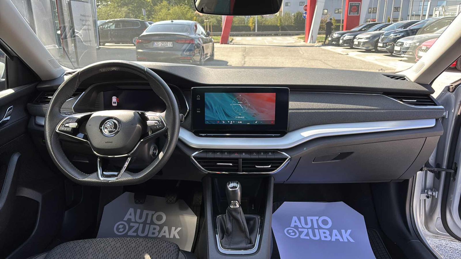 SKODA OCTAVIA 2024 • PREMIUM jamstvo • AutoZubak Rabljena, fotografija 11