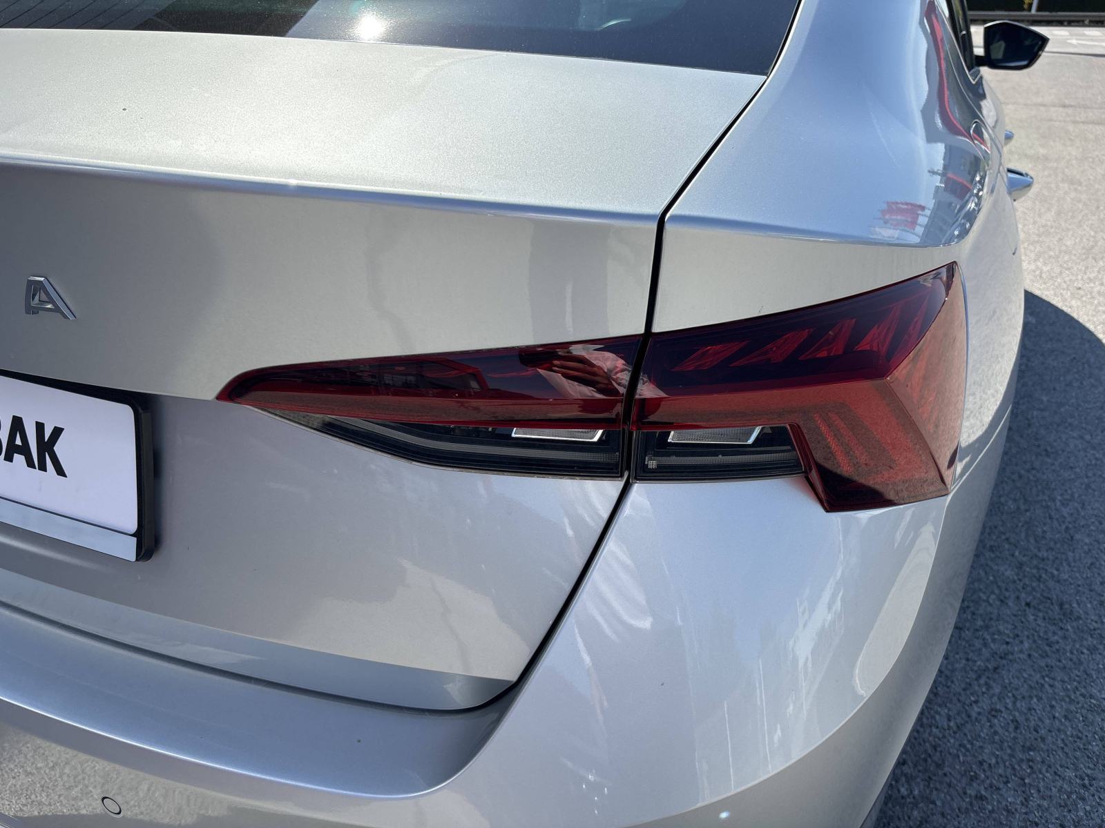 SKODA OCTAVIA 2024 • PREMIUM jamstvo • AutoZubak Rabljena, fotografija 17
