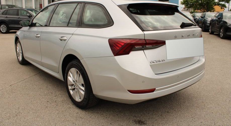 Škoda Octavia Combi 1.0 TSI LEASING BEZ UČEŠĆA I BEZ JAMACA, fotografija 5