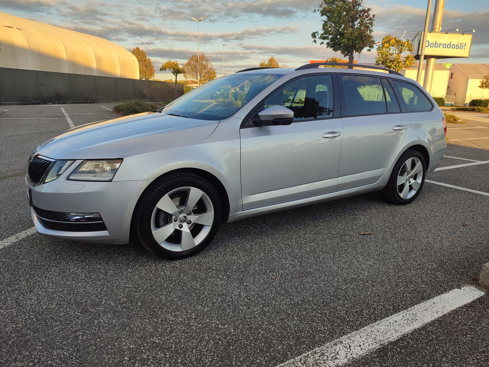 Škoda Octavia Combi 1,5 TSI DSG,2020G..REG 10/26.. Zamjena, fotografija 2