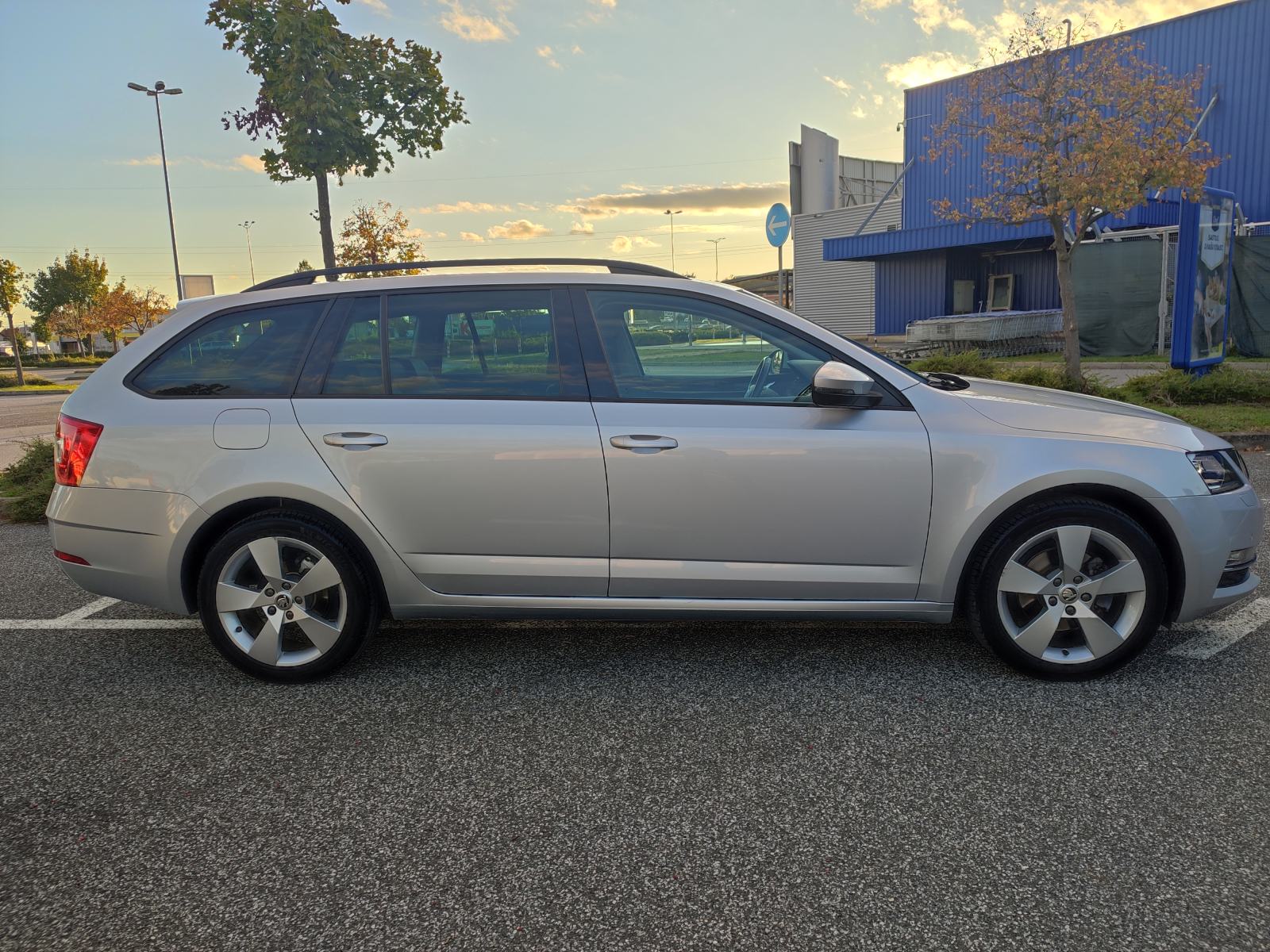Škoda Octavia Combi 1,5 TSI DSG,2020G..REG 10/26.. Zamjena, fotografija 11