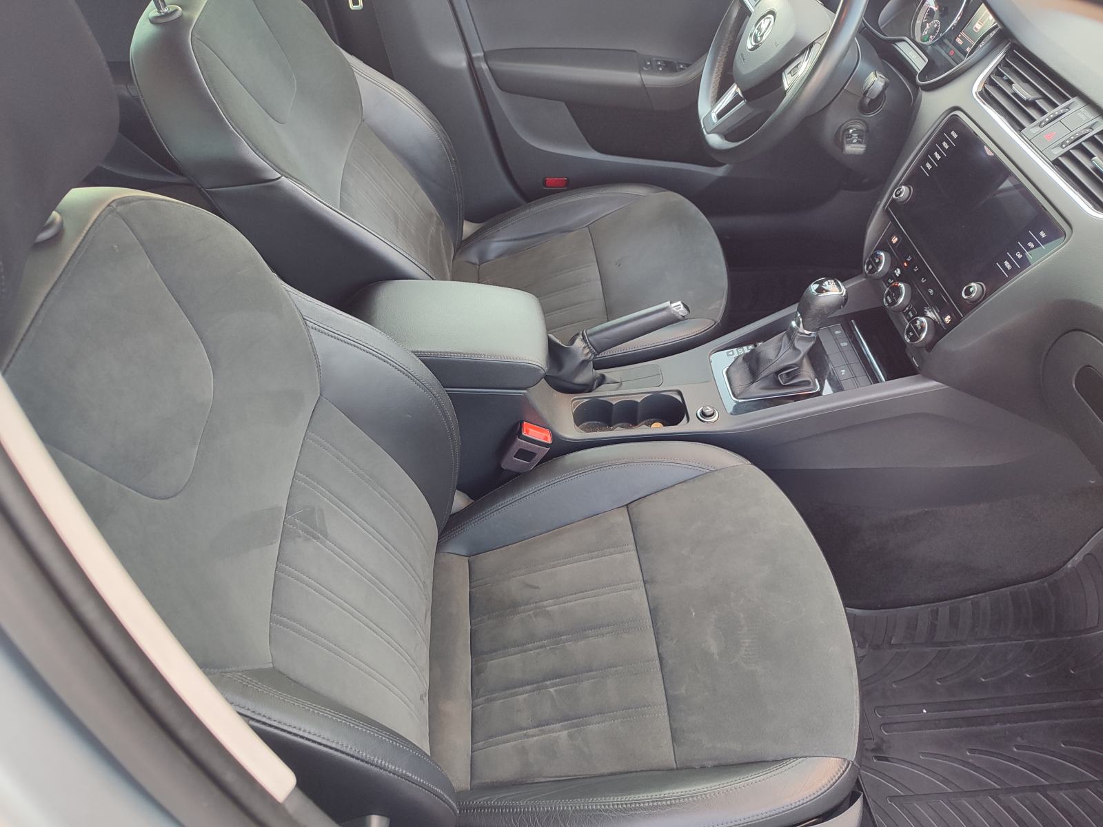 Škoda Octavia Combi 1,5 TSI DSG,2020G..REG 10/26.. Zamjena, fotografija 13