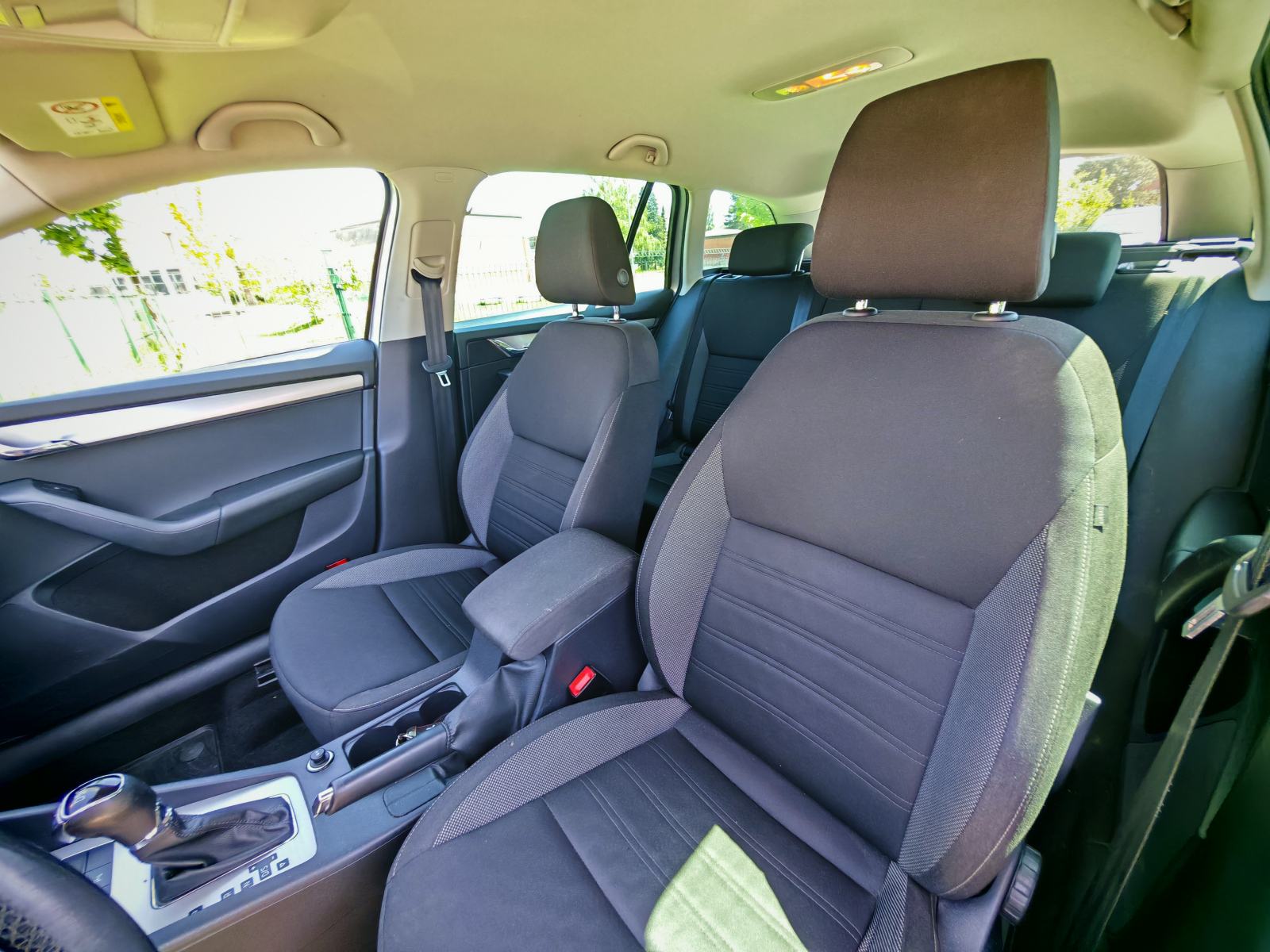 Škoda Octavia Combi 1,5 TSI DSG, CNG Plin, Veliki servis, Top stanje, fotografija 10